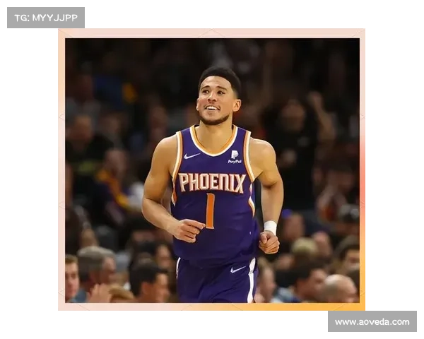 布克引领太阳队化学反应崛起 逐步打破束缚展现全新战斗力